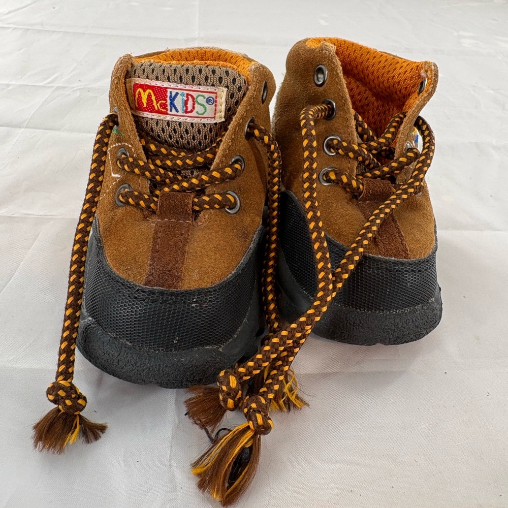 McKids Vintage Hiking Boots Toddler Size 2M - Picture 9 of 11